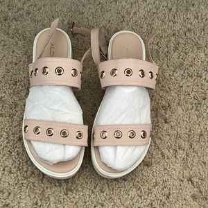 ALDO Urarandra Sandal light Pink. W8.5